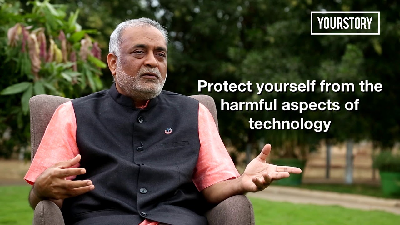 daaji speaking about the technology in todays world